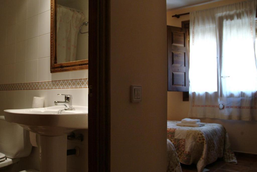 Hotel Casa Labata Adahuesca Pokój zdjęcie